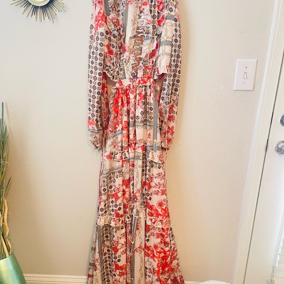 Long Maxi dress. - Picture 6 of 8